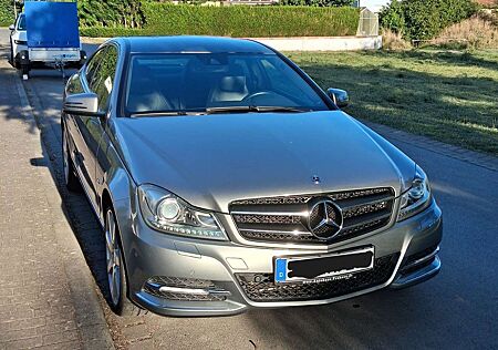 Mercedes-Benz C 350 Coupe (BlueEFFICIENCY) 7G-TRONIC