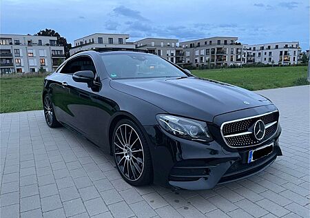 Mercedes-Benz E 220 AMG;Pano;Multibeam;Widescreen;Distronic;Keyless