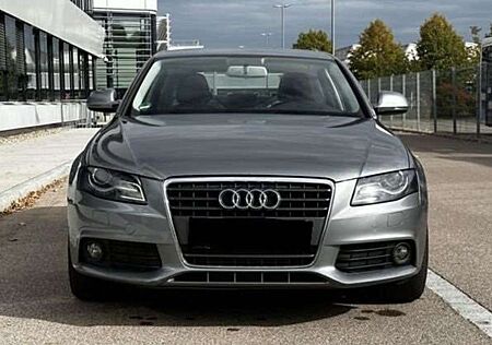 Audi A4 2.0 TDI DPF multitronic Attraction