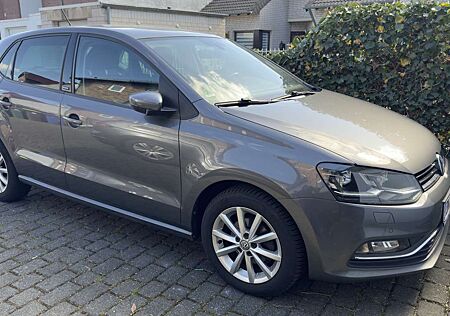 VW Polo Volkswagen 1.2 TSI Blue Motion Technology DSG Allstar