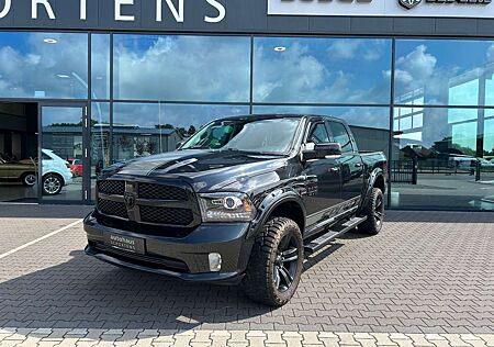 Dodge RAM 1500 CrewCab sport Night 4x4 Kamera SHZ Navi