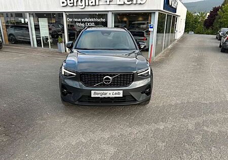 Volvo XC 40 XC40 B3 Benzin 2WD Ultra Dark DKG/AHK/Pixel/360°