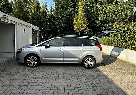 Peugeot 5008 HDI FAP 160 Automatik Allure