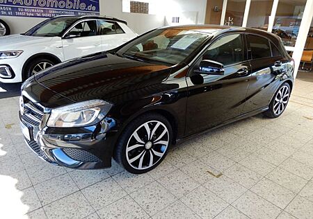 Mercedes-Benz A 180 7G-DCT Style Navi , Xenon Night-Paket