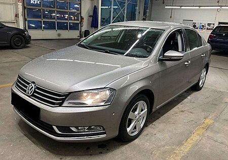 VW Passat Volkswagen 1.4 TSI DSG BlueMotion TechnologyComfortlin