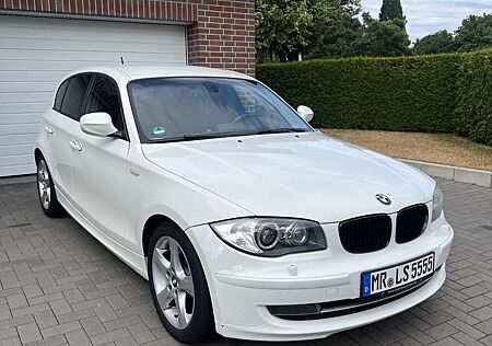 BMW 118i 118 E87 - Navi, Bluetooth & Sonderausstattung