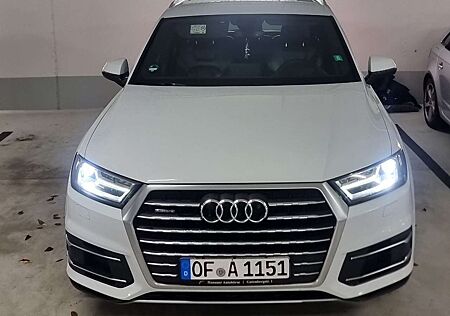 Audi Q7 3.0 TDI DPF clean diesel quattro tiptronic