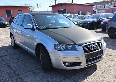 Audi A3 1.6 FSI Attraction