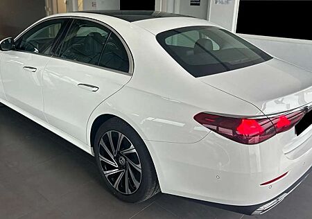 Mercedes-Benz E 300 E 300e 4Matic AMG Line