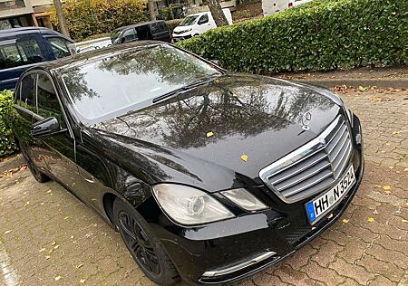 Mercedes-Benz E 200 E-Klasse Diesel CDI DPF BlueEFFICIENCY Automatik