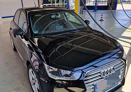 Audi A1 1.0 TFSI ultra Sportback sport