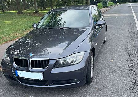 BMW 320i 320