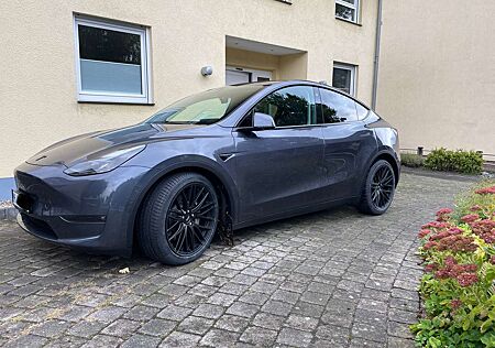 Tesla Model Y Long Range Dual Motor AWD