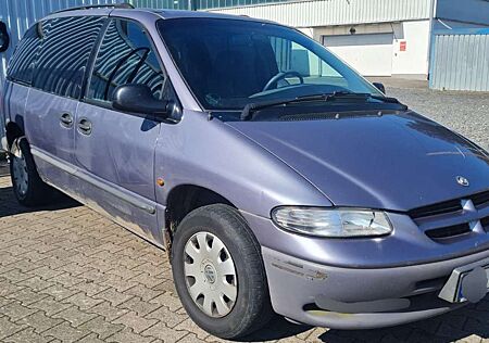 Chrysler Voyager +2.4+LE