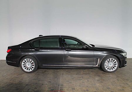 BMW 745 L e xDrive,4xMassage, LED, M-Sport,Schiebedach