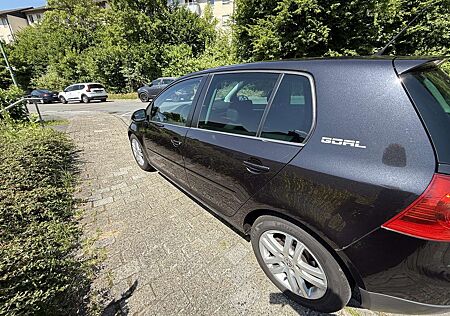 VW Golf Volkswagen 1.9 TDI DPF Goal