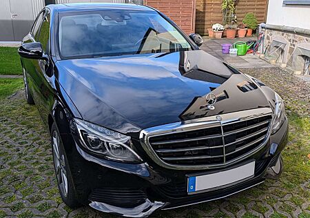 Mercedes-Benz C 250 C-Klasse Diesel (BlueTEC) d 4Matic 7G-TRONIC Exclu