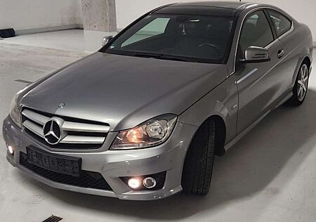 Mercedes-Benz C 180 CGI BlueEfficiency (204.349)