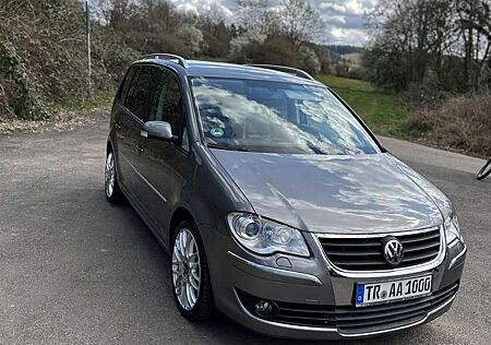 VW Touran Volkswagen 1.4 TSI DSG Conceptline