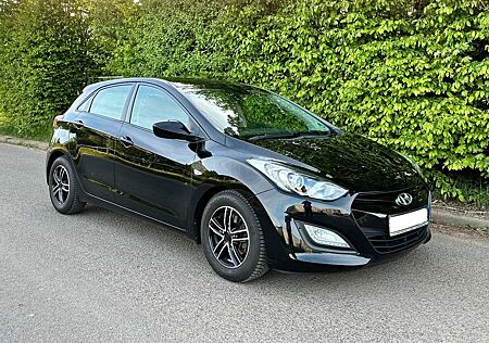 Hyundai i30 blue Premium