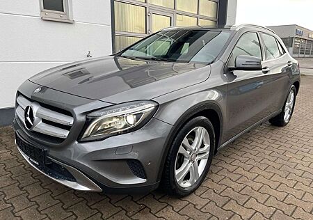 Mercedes-Benz GLA 250 4Matic Autom. URBAN/SHZ/NAVI/KAMERA/PDC