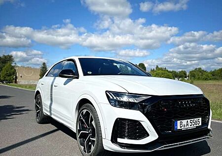 Audi RS Q8 TFSI quattro tiptronic