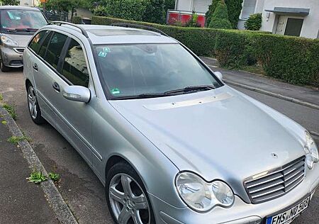 Mercedes-Benz C 220 T CDI (LA)(203.208)