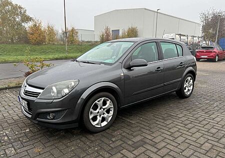 Opel Astra 1.6 Cosmo