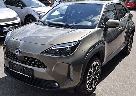 Toyota Yaris Cross Hybrid Elegant Inkl. AHK & Vision-Paket
