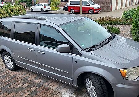 Chrysler Town & Country 3,6 lpg