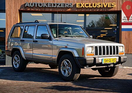 Jeep Cherokee 4.0i 60th Anniversary XJ Cruise Stoelve