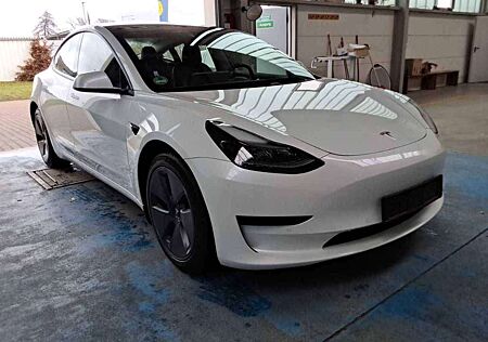 Tesla Model 3 Model 3 Standard Reichweite Plus Hinterradantrieb