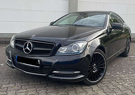 Mercedes-Benz C 220 C-Klasse Coupe CDI Coupe (BlueEFFICIENCY) 7G-Tron