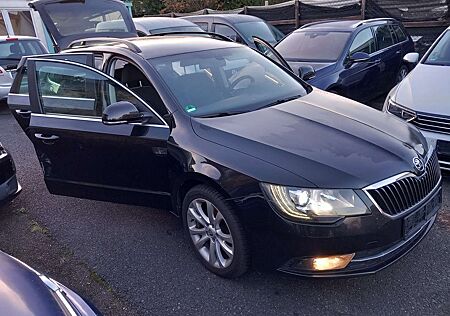 Skoda Superb Exclusive 4x4*Automatik*170PS!!TOP Zustand!