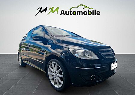 Mercedes-Benz B 170 /Autom/Klima-A/Pano/Leder/SHZ/BT-Parrot
