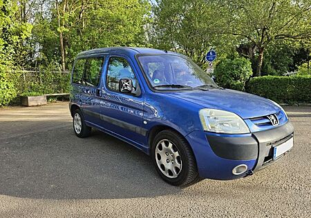 Peugeot Partner 1.6i Kombi 110 Grand Filou Cool/ 1Hand MwSt.