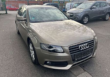 Audi A4 2.0 Avant Ambiente"Klimaaut."Xenon"SHZ"PDC"