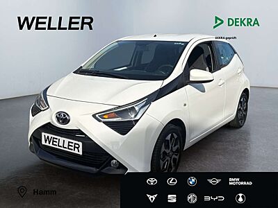Toyota Aygo x-play club *CarPlay*Kamera*LMF*BT*Colorglas*