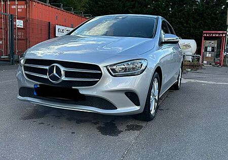 Mercedes-Benz B 250 e 8G-DCT