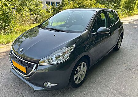 Peugeot 208 82 VTi Allure