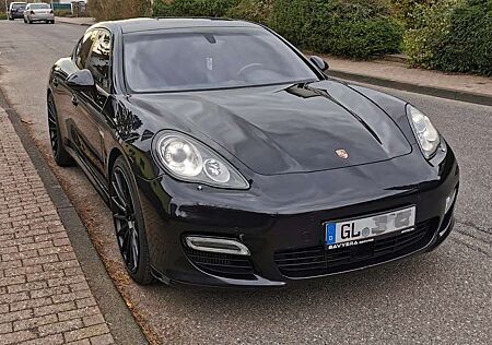 Porsche Panamera Turbo PDK AHK Burmester TÜV