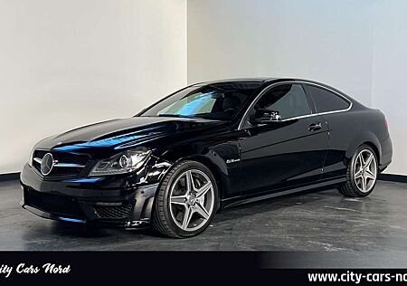 Mercedes-Benz C 63 AMG Coupe-PANO-H&K-KAM-MEMORY-DISTR-K.GO