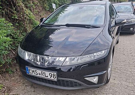 Honda Civic 1.8i-VTEC Sport
