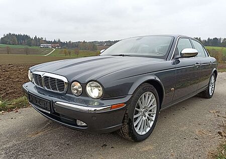 Jaguar XJ6 2.7 Twin Turbo Diesel Executive