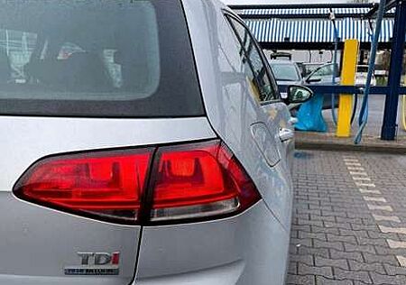 VW Golf Volkswagen 1.6 TDI BlueMotion Technology Trendline