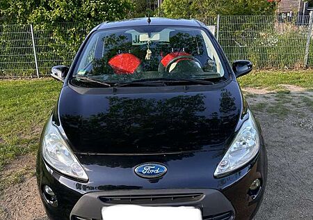 Ford Ka /+ 1.2 Titanium