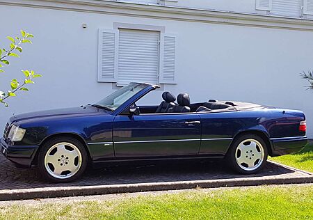 Mercedes-Benz E 220 Cabrio Sportline
