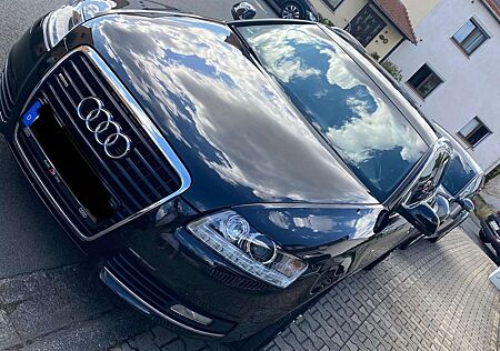 Audi A6 Avant 3.0 TDI DPF quattro tiptronic