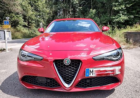Alfa Romeo Giulia 2.2 t Business Sport Launch Edition 180cv auto