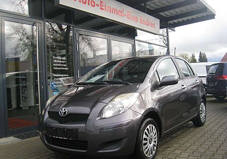 Toyota Yaris 1.0 VVT-i Cool Edition